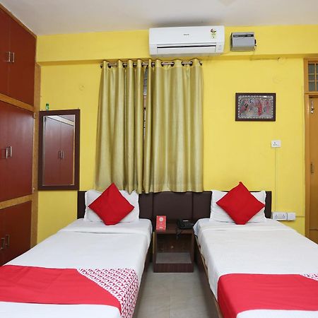 Vibrant Guest House Danapur Exteriör bild