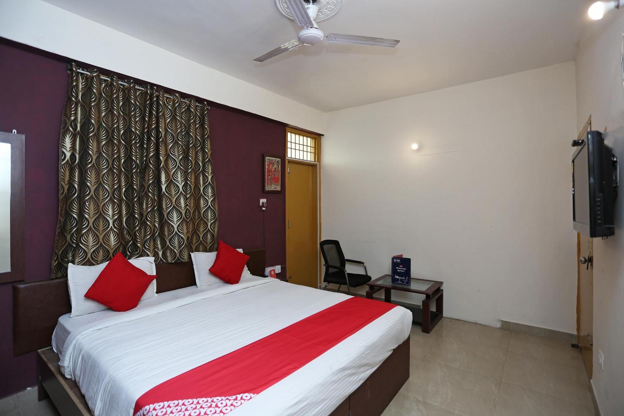 Vibrant Guest House Danapur Exteriör bild