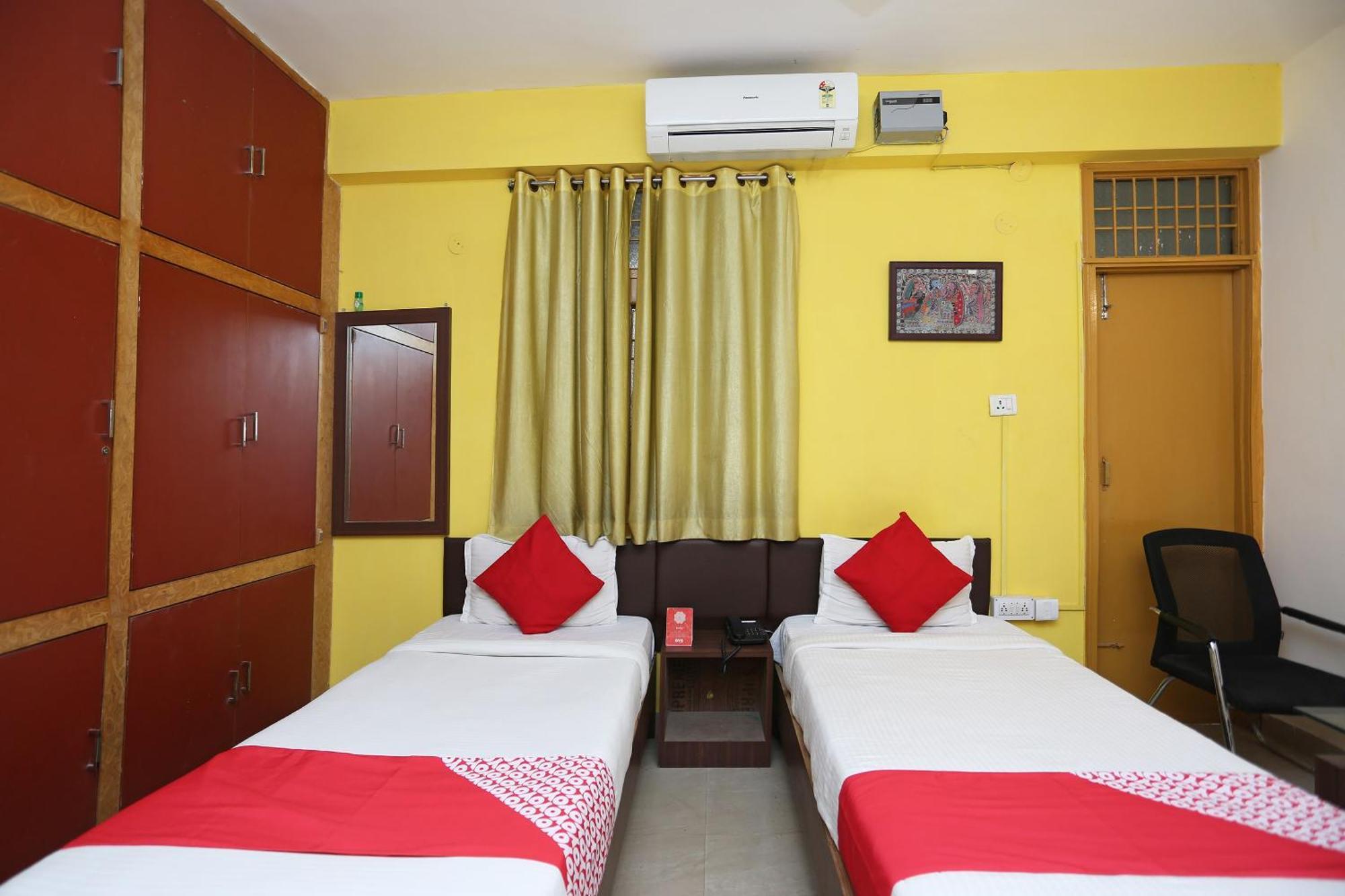 Vibrant Guest House Danapur Exteriör bild