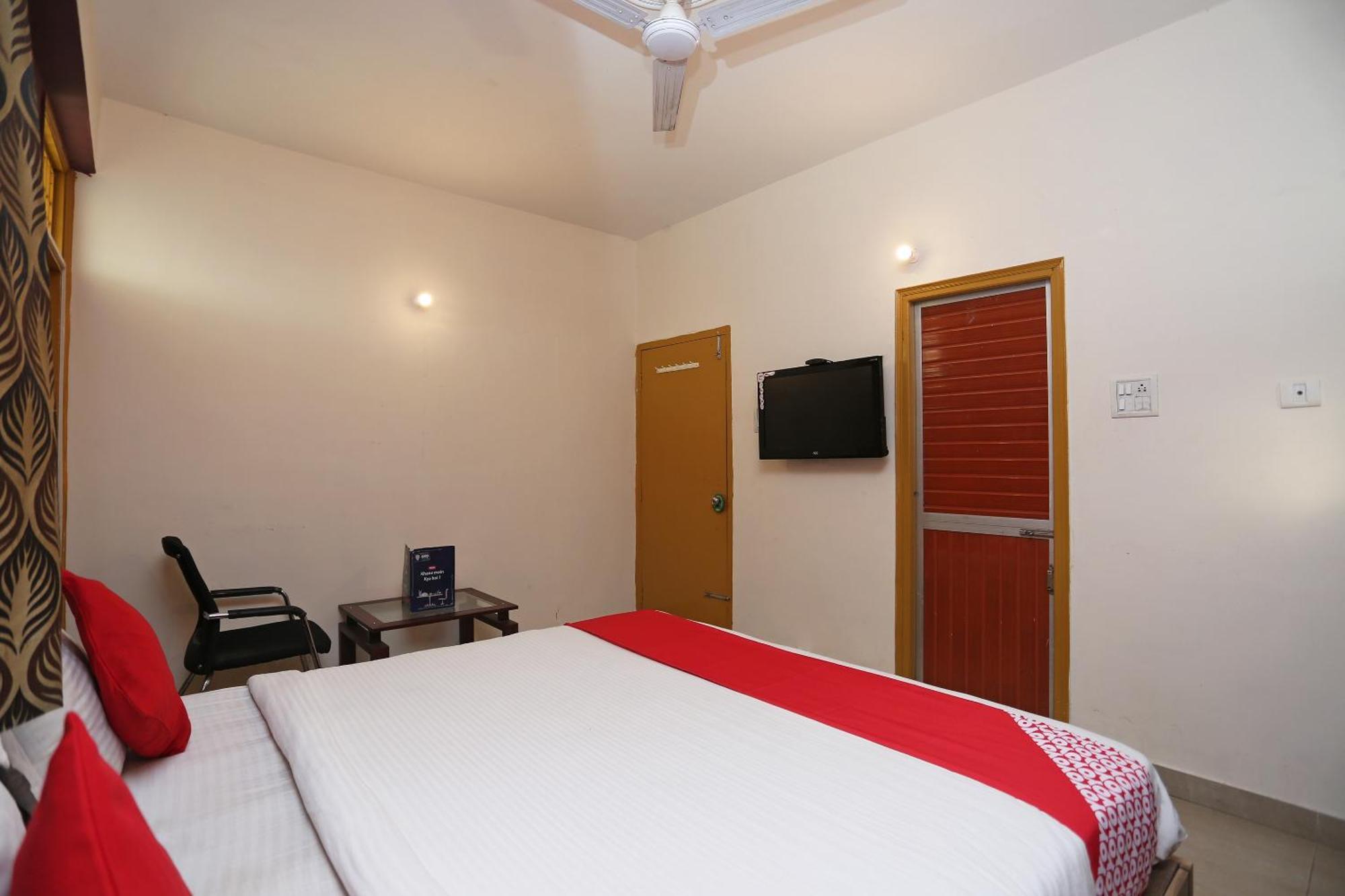 Vibrant Guest House Danapur Exteriör bild