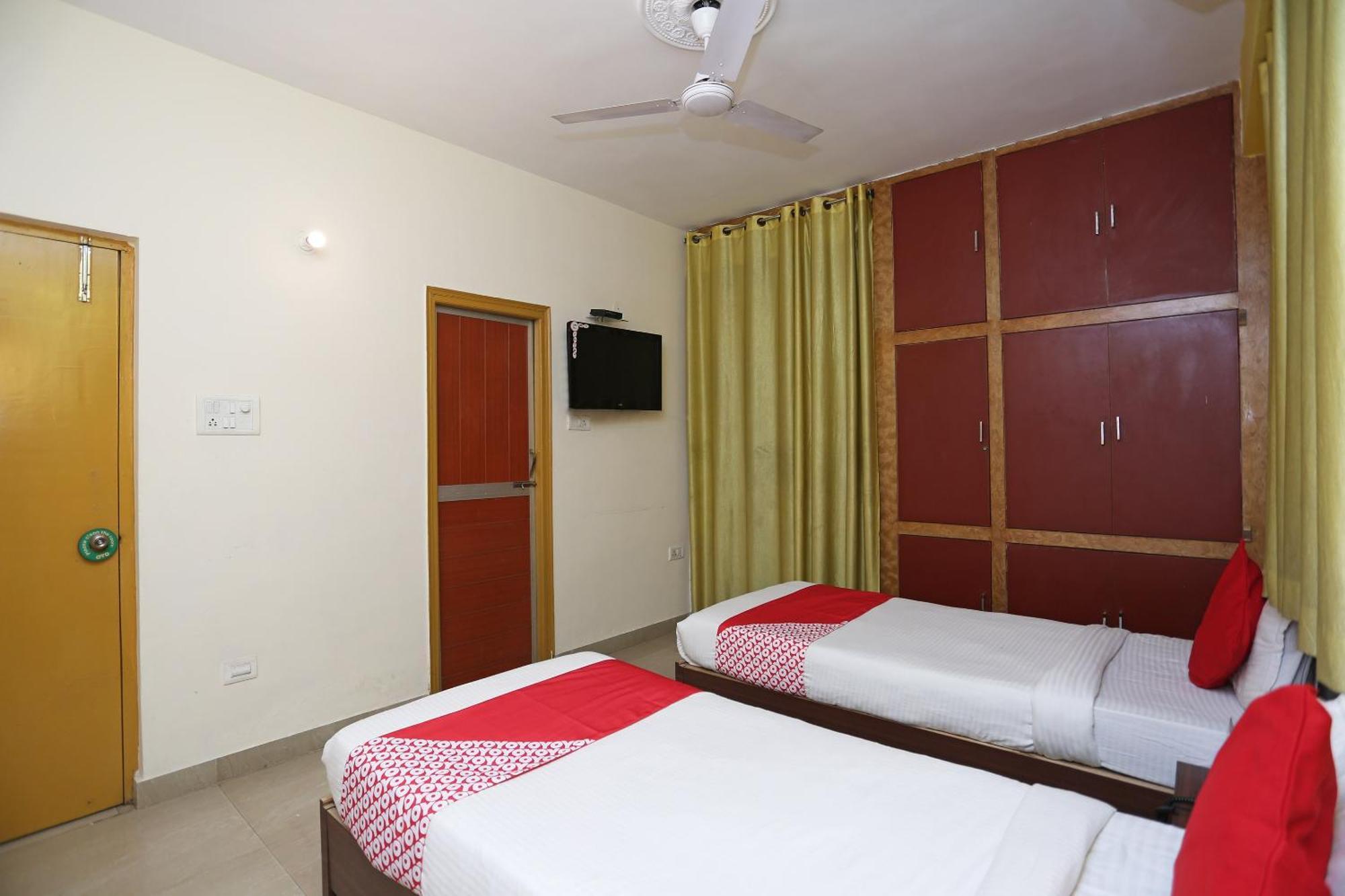 Vibrant Guest House Danapur Exteriör bild